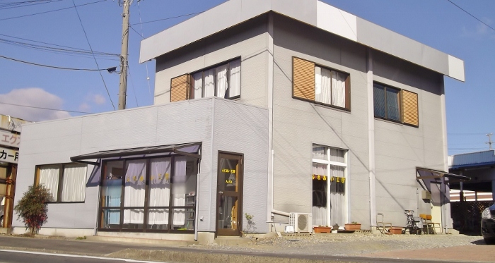 本館外観